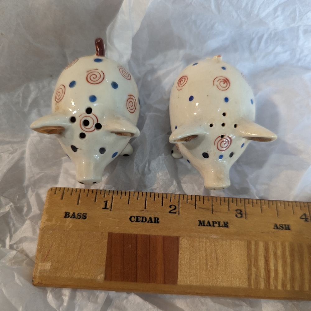 Vintage pig salt and pepper